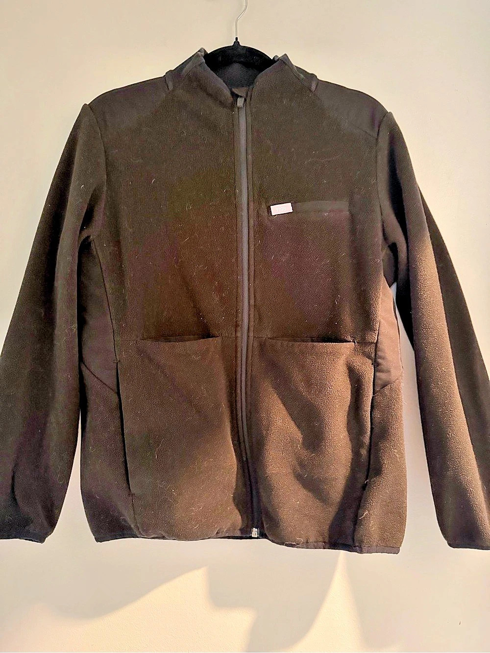 FIGS On-Shift Fleece Jacket women’s Black Full-Zip Jacket